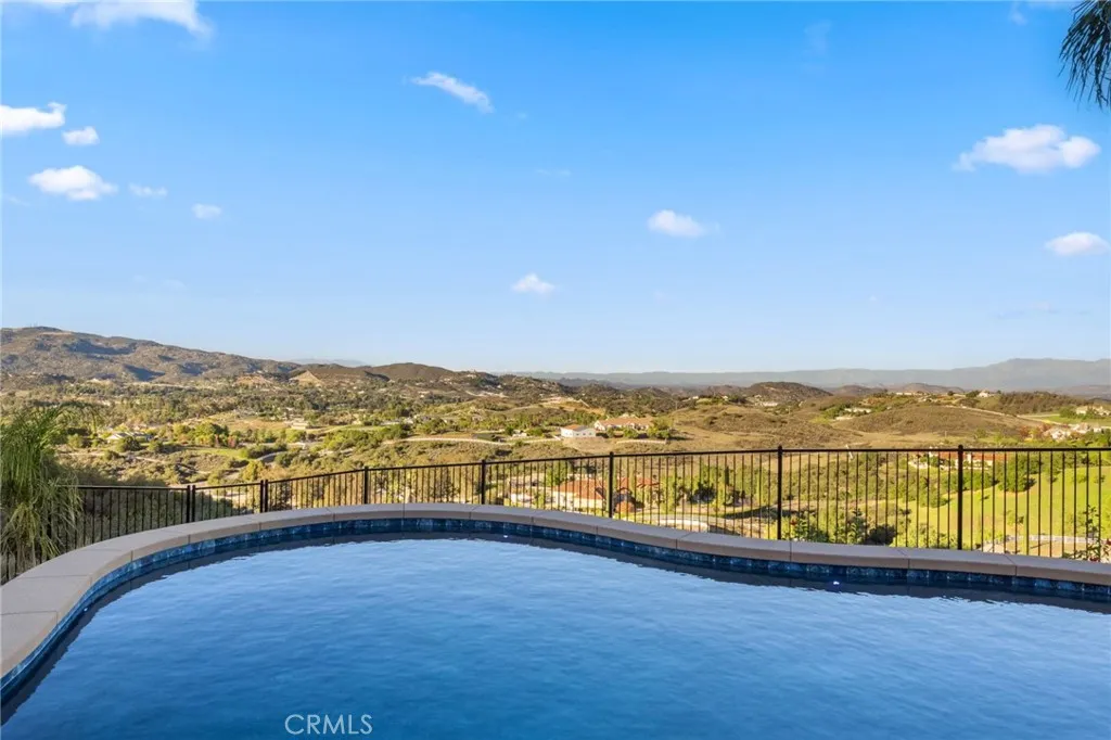 40055 Valle Vista, Murrieta, California 92562 home-pic-45